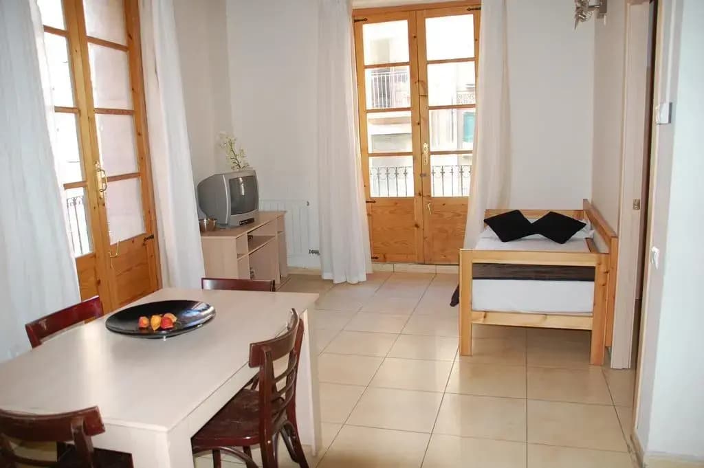 Apartments Nou Rambla - photo 4