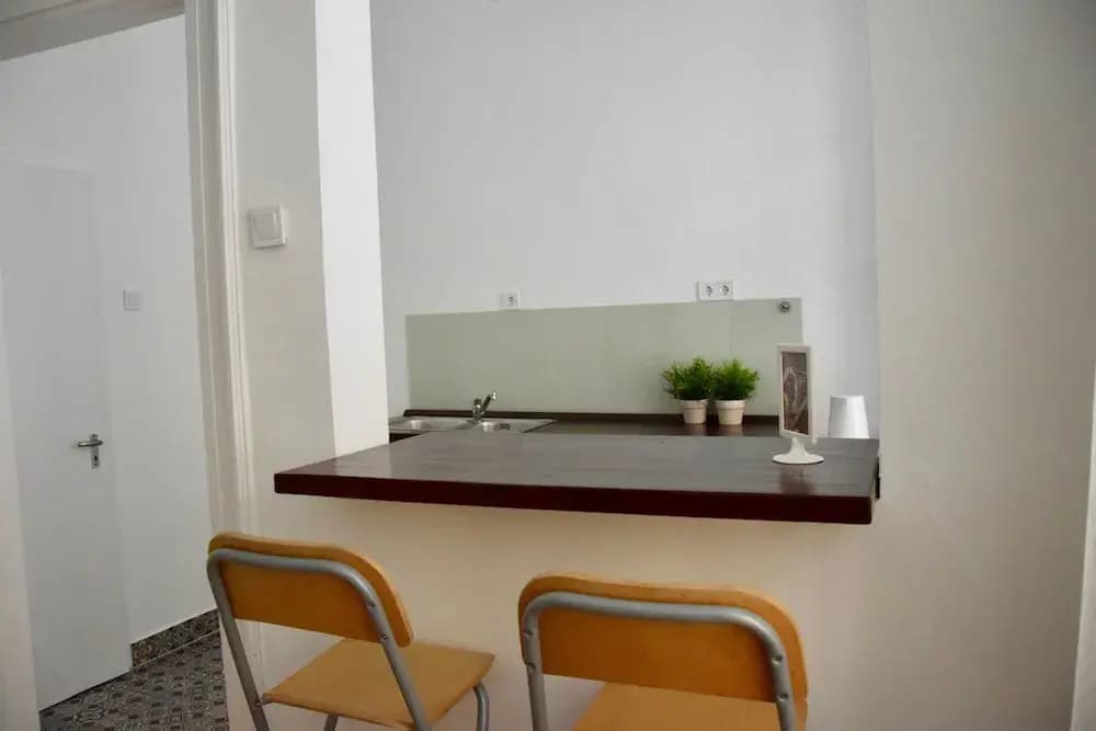 Hi5 Apartments - Ruin Bar District - photo 18