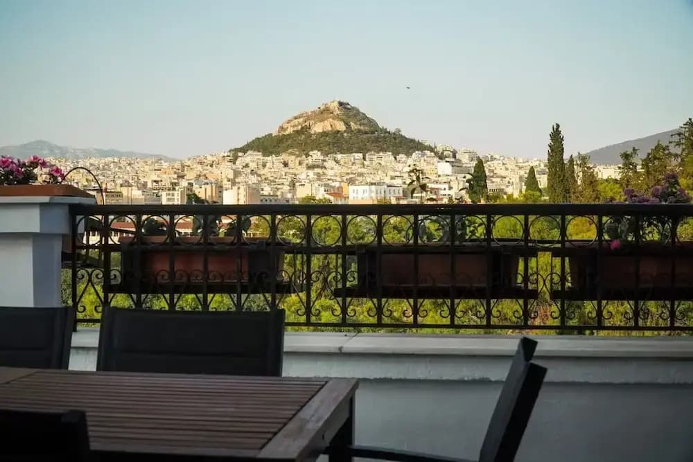 Unique Sunlit House Overlooking the Acropolis - photo 5
