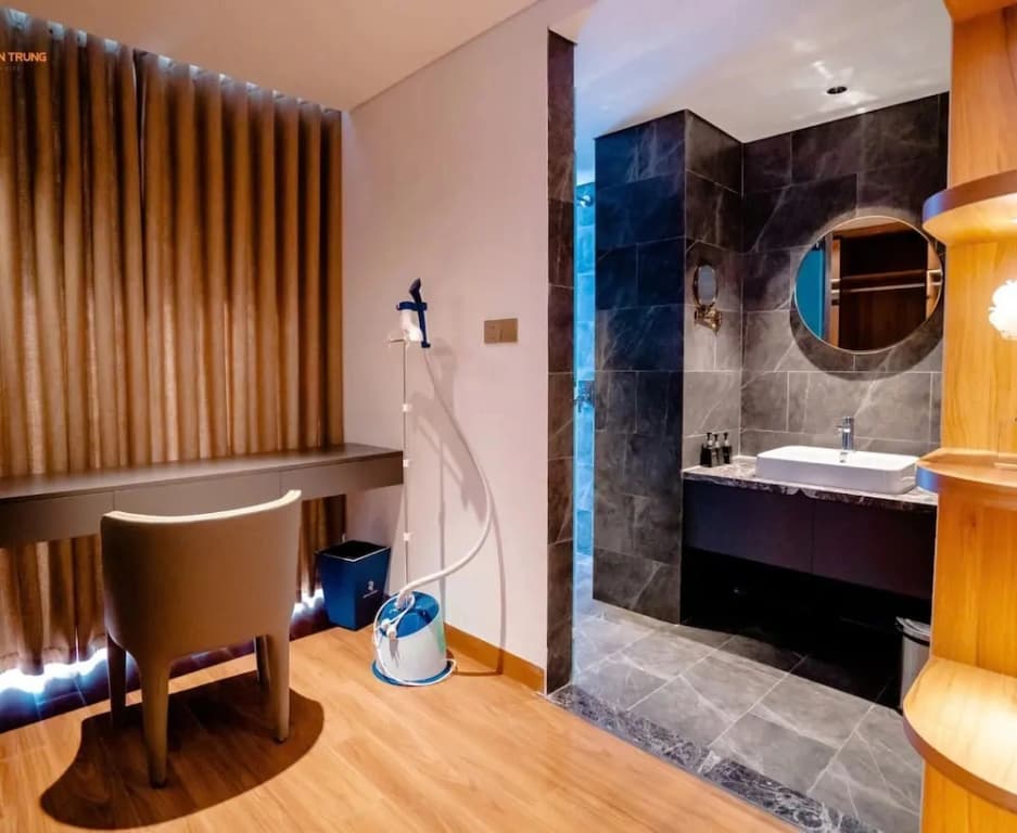 Regal Riverside Villas - photo 22