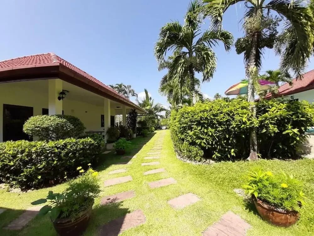 Smile House & Pool - photo 20