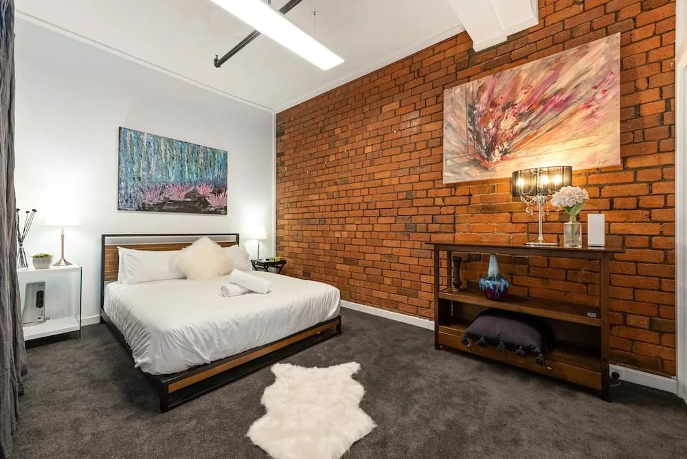 StayCentral - Heritage Warehouse Retreat - photo 3