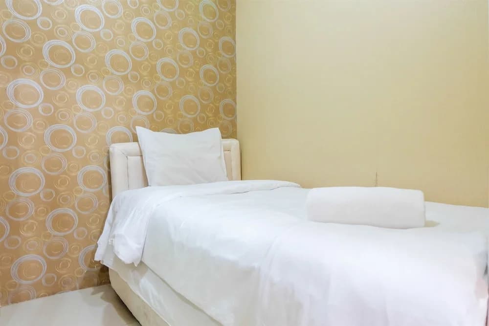 Simply 2BR Green Pramuka City Apartment near Cempaka Putih - photo 7