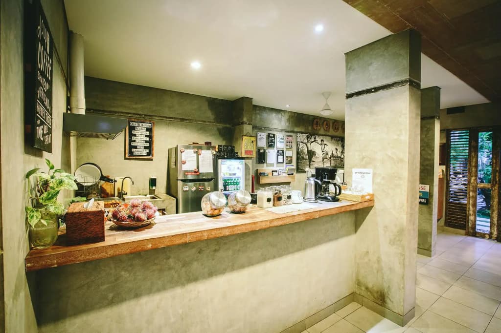Lokal Bali Hostel - photo 26