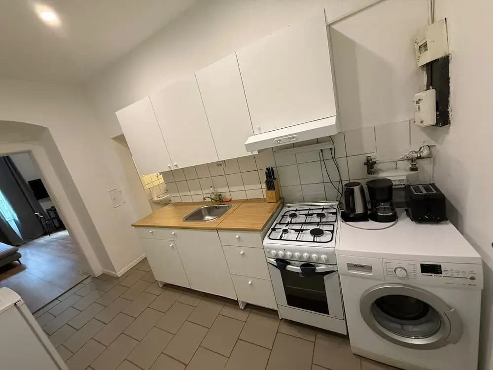 Comfy 2BR Apt Westbahnhof Area - photo 12