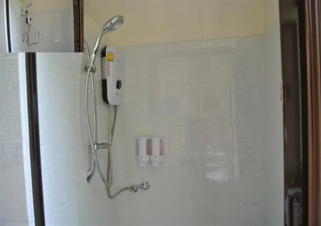 First Inn Bangkok Hostel - photo 10
