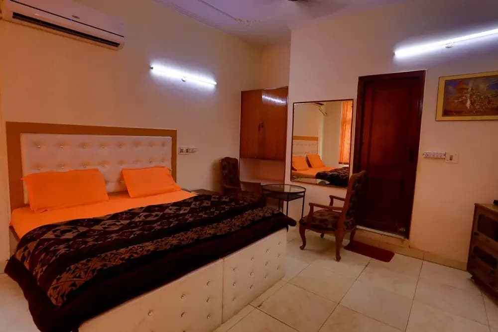 Hotel Swisston Palace - photo 4