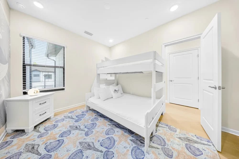 NEW 5bd/5ba Townhome Near Seaworld - photo 4