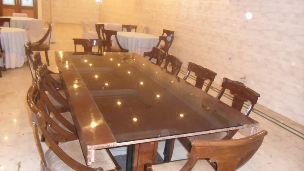 Hotel Singh International - photo 22