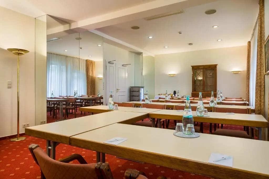Garner Hotel Berlin Messe by IHG - photo 28