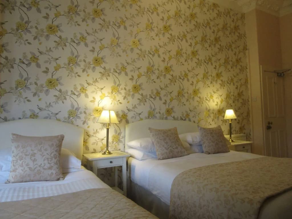 Sonas Guesthouse - photo 4