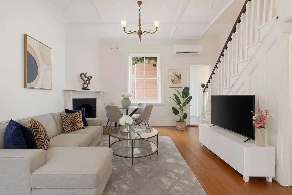 The Paddington White Sanctuary - photo 8