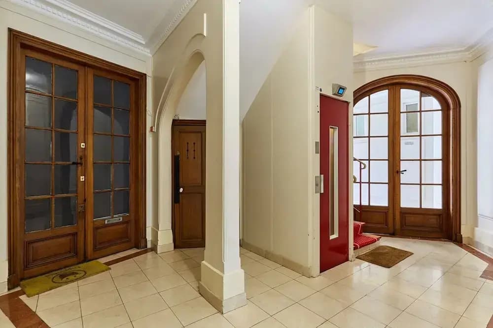 Charming 1 Bedroom Apartment Eiffel Tower - photo 9