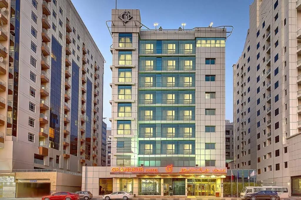 Grandeur Hotel - main photo