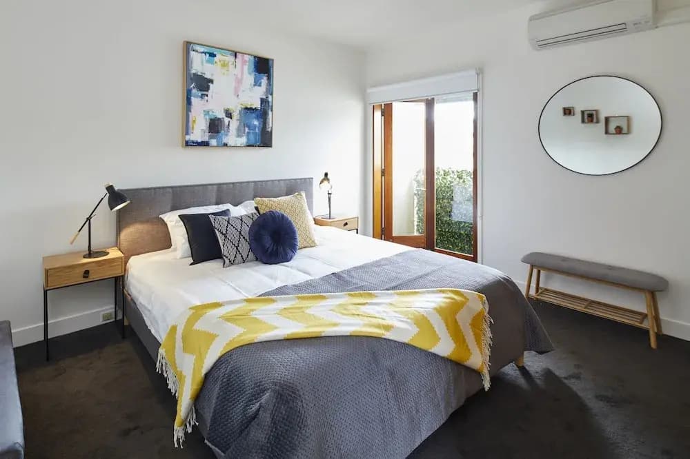 Spacious Carlton 1 bedroom Apt With Secure Parking - photo 2