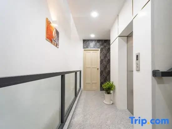 KN Holiday Home in Global City - photo 13
