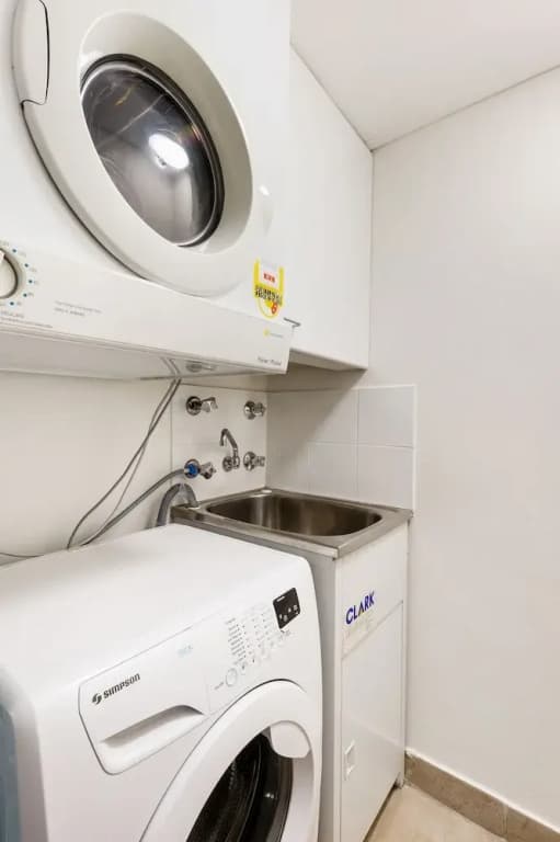 Woolloomooloo Modern Apartment 12 BRK - photo 8