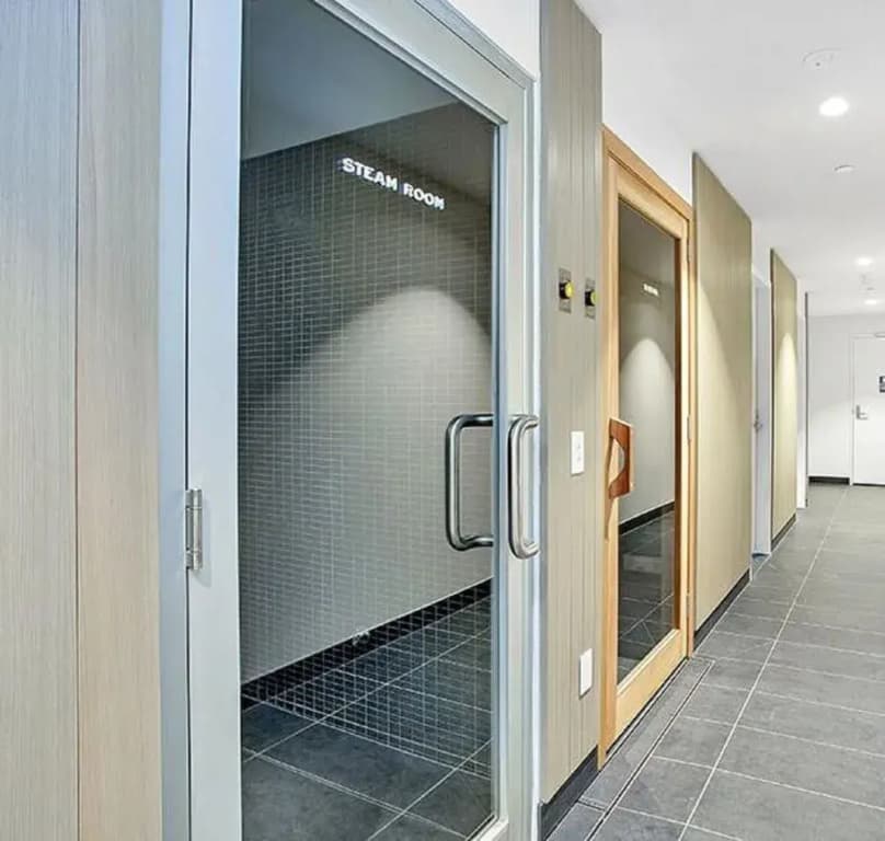 IfStays EQ Tower Apartment - photo 2