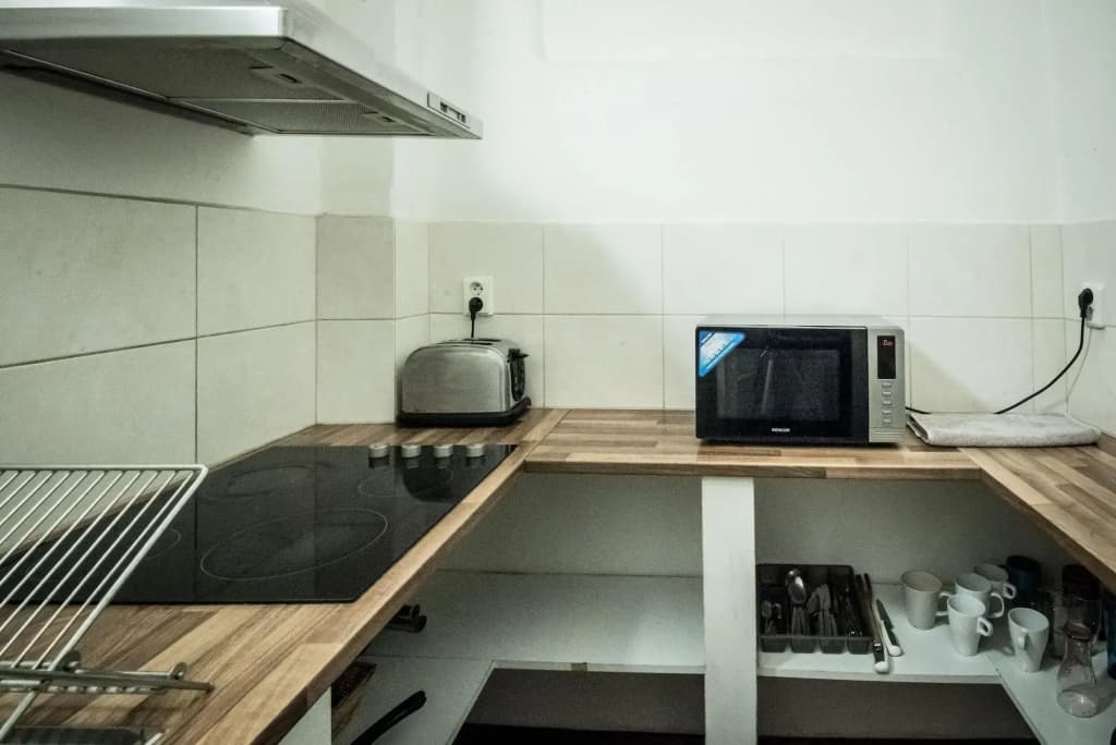 Charles Bridge Economic Hostel - photo 23