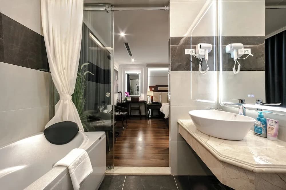 A25 Premium Hotel - 16 Mieu Dam - photo 11
