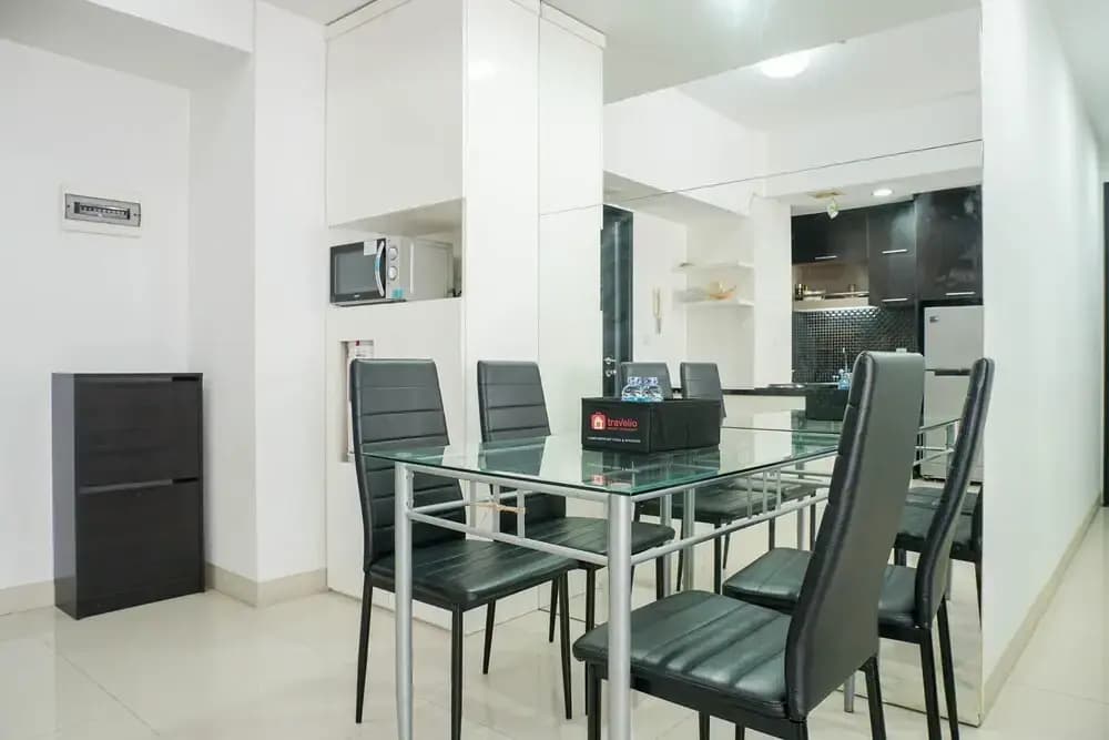 Spacious 3BR Ambassade Residences Apartment near Kuningan - photo 9