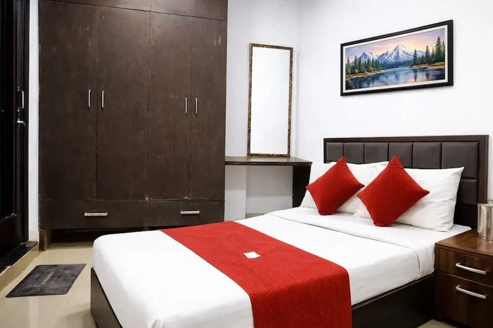 Mauryan Express Hotel Lajpat Nagar - photo 14