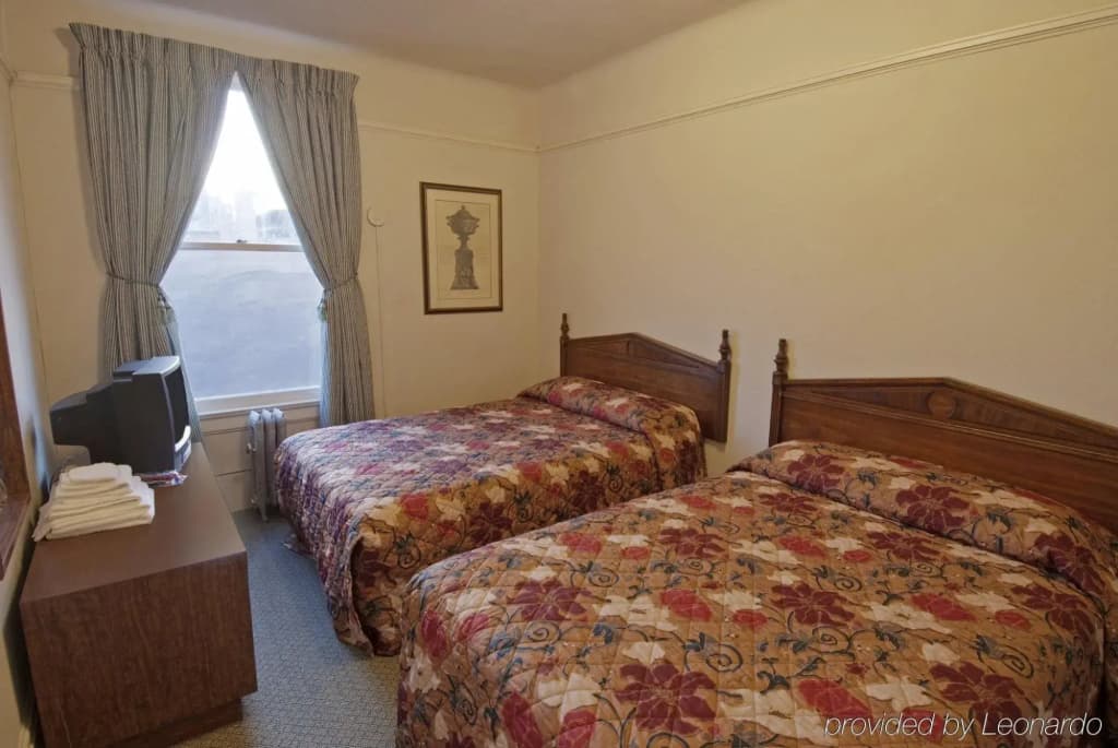Aida Plaza Hotel - photo 5