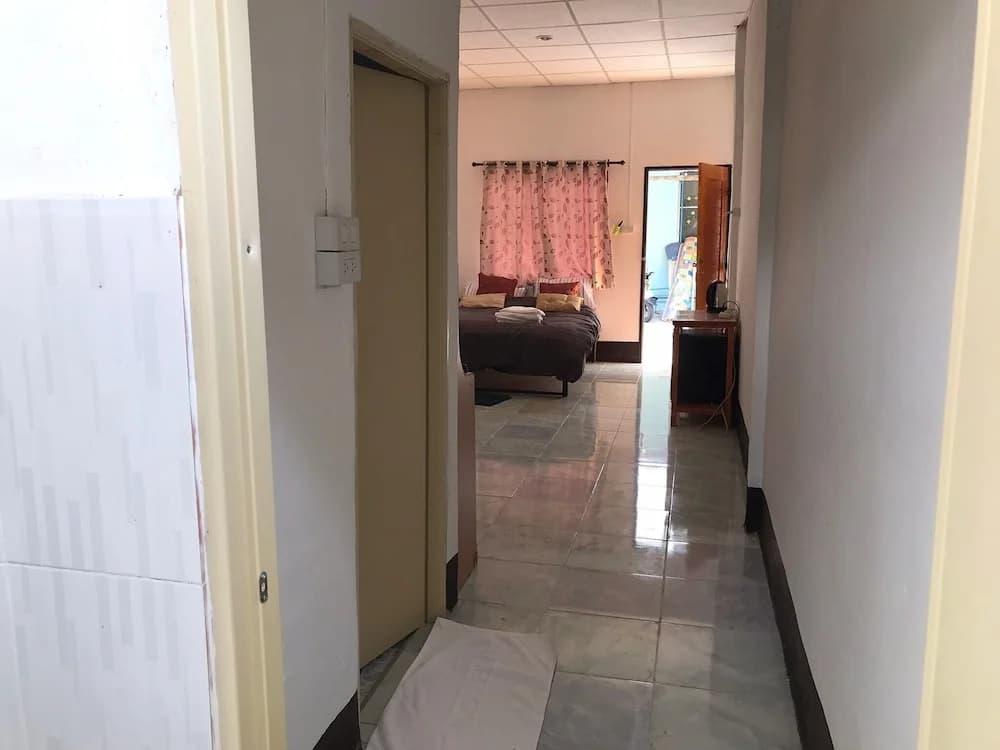 The Thana House - photo 6