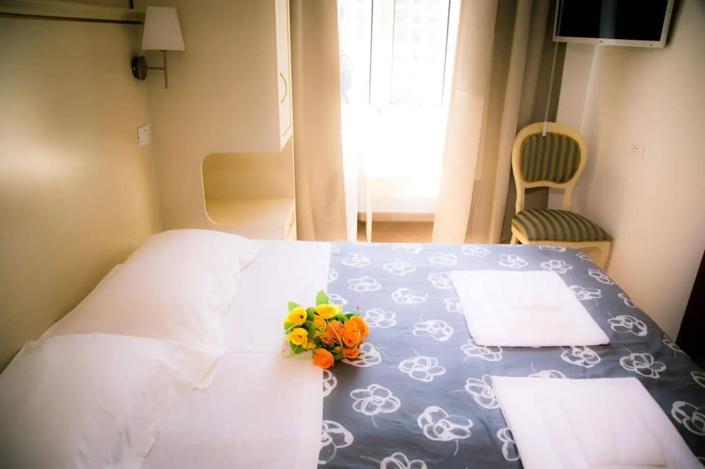 St. Peter Central Rooms B&B - photo 4