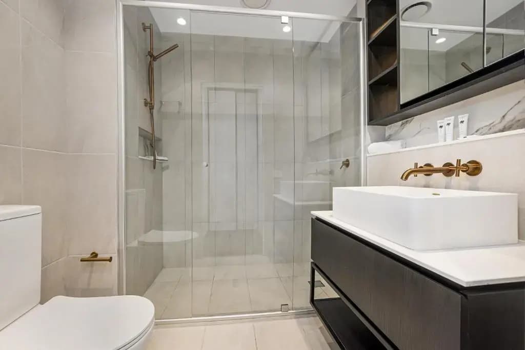 Luxury African themed apartment☆10min to MCG & Swan St☆On-site Parking☆Balcony☆Rooftop deck☆Gym☆ - photo 8