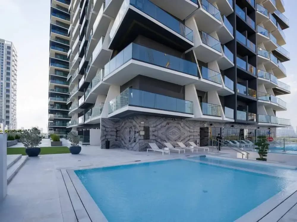 Elegant 1BR Stay in Binghatti Heights - photo 11