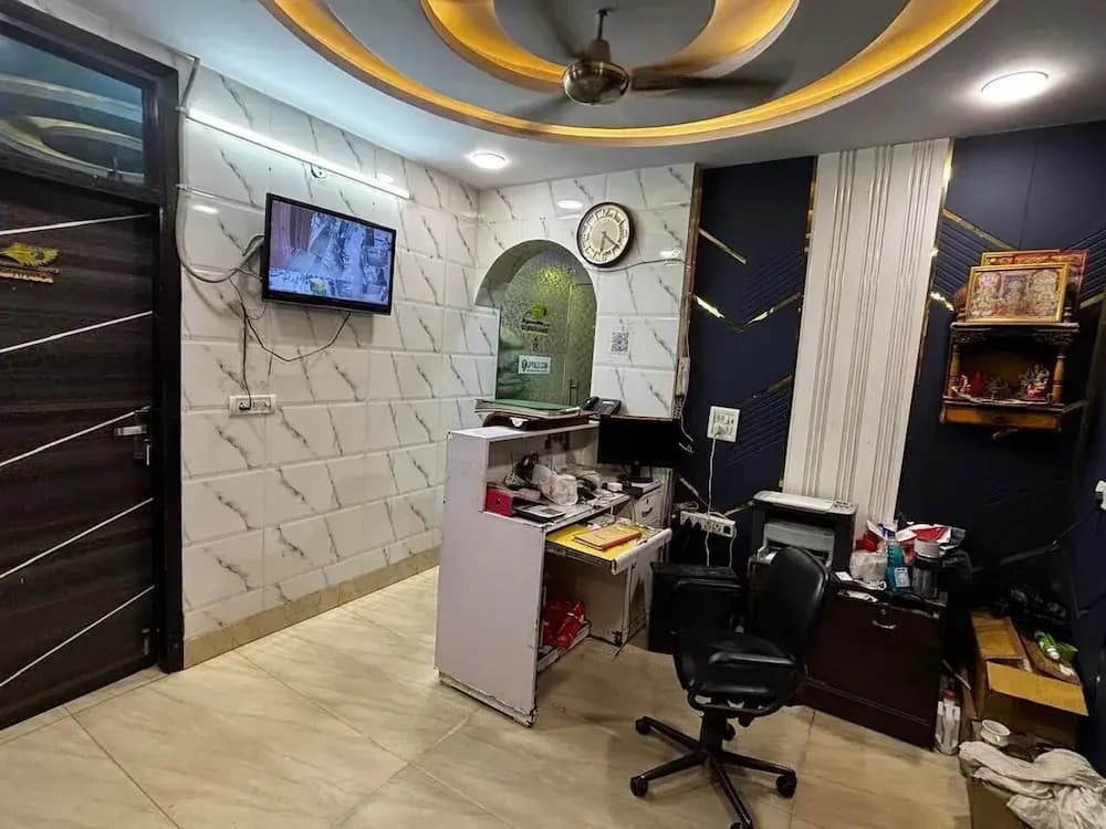 Hotel Akash Continental - photo 11