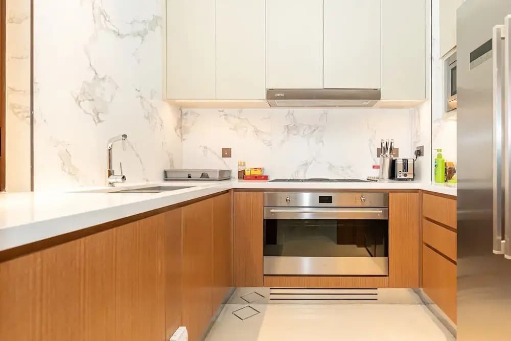 Luxury StayCation - Modern Comfort: 3-BR at The Address Opera - photo 12