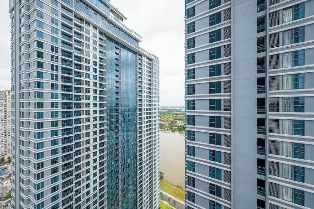 Luxury Sunwah Apartment near Landmark 81 - City View - photo 1