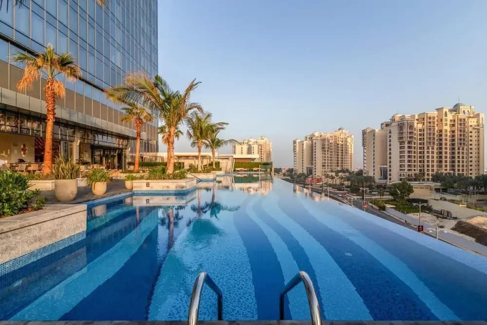 Enjoy Your Stay With Spectacular Views of the Palm - photo 14