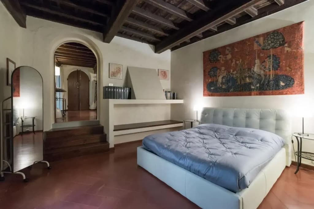Renaissance Apartment - photo 2