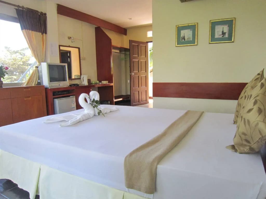 Thaniza Beachfront Resort - photo 4