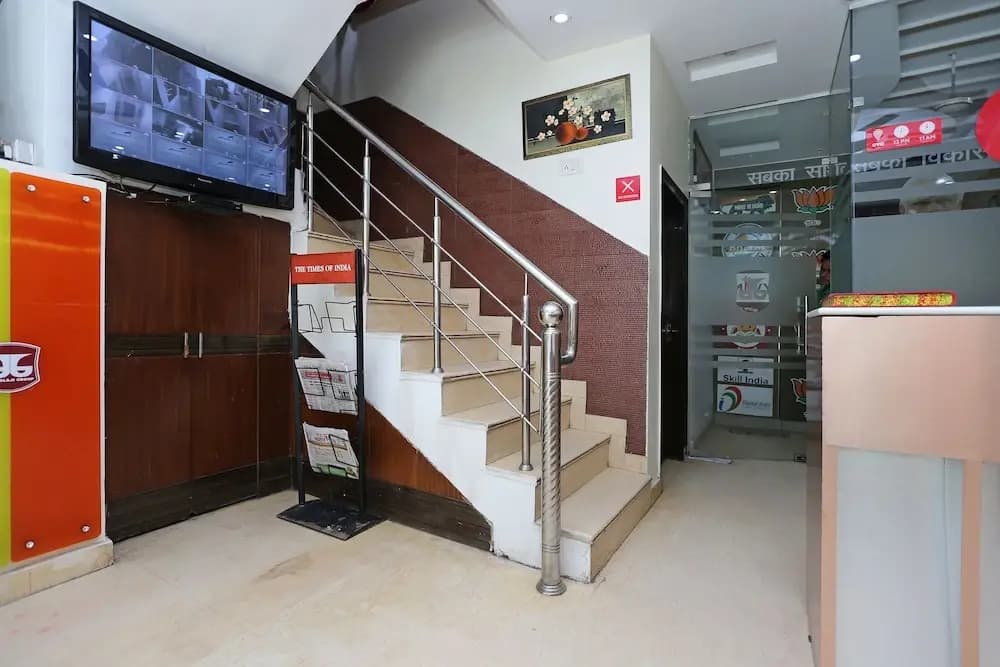 OYO 9042 Hotel Jai Balaji - photo 10