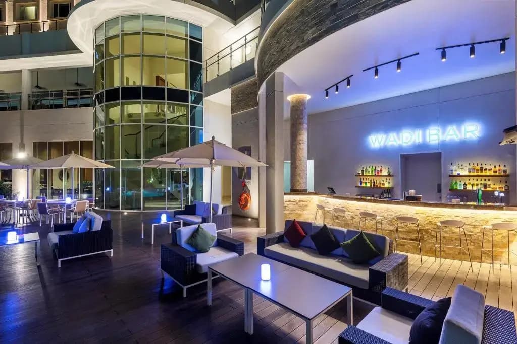 Crowne Plaza Muscat Ocec by IHG Hotel - photo 18