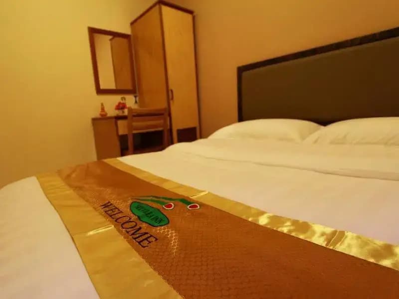 Six Villa Inn - photo 5