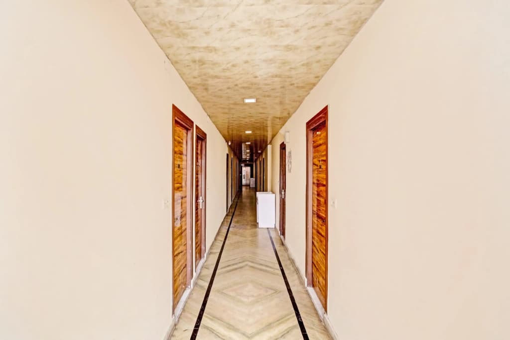 Hotel O OM VILLA RESIDENCY Near Lotus Temple - photo 3
