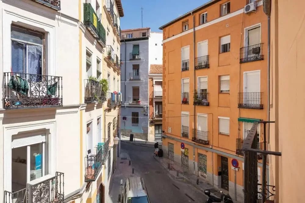 Modern 1 Bed Apt, Sleeps 4 nr Lavapies - main photo