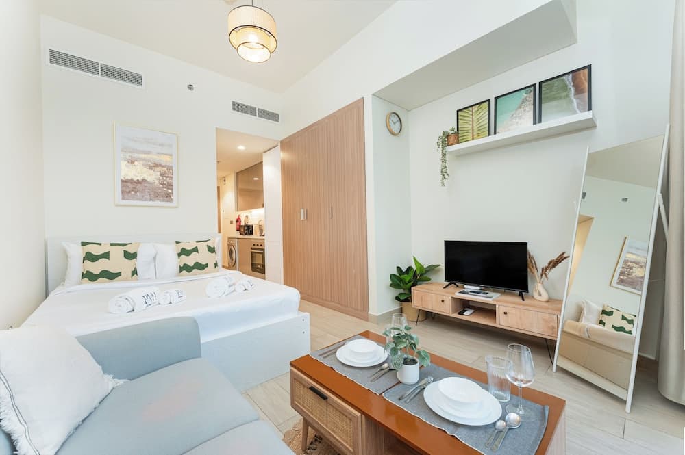 PVH - Cozy Studio in Azizi Riviera - photo 1