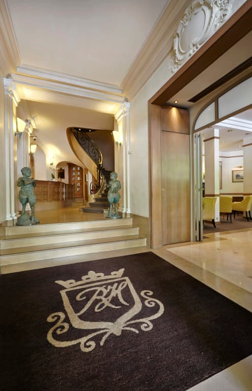 Royal Hotel Paris Champs Elysées - photo 15