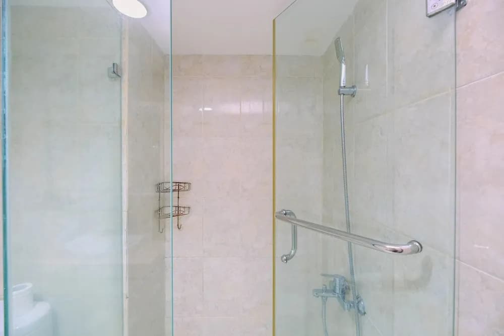 Nice Living Studio At 8Th Floor Tamansari The Hive Apartment - photo 8