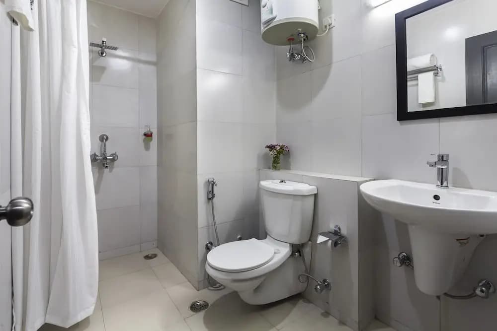 OYO Townhouse 002 Green Park - photo 6