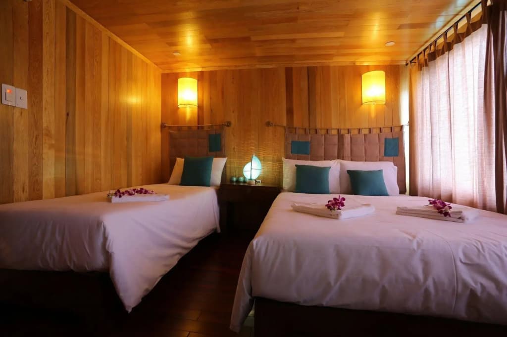 Secret Halong Cruise - photo 5