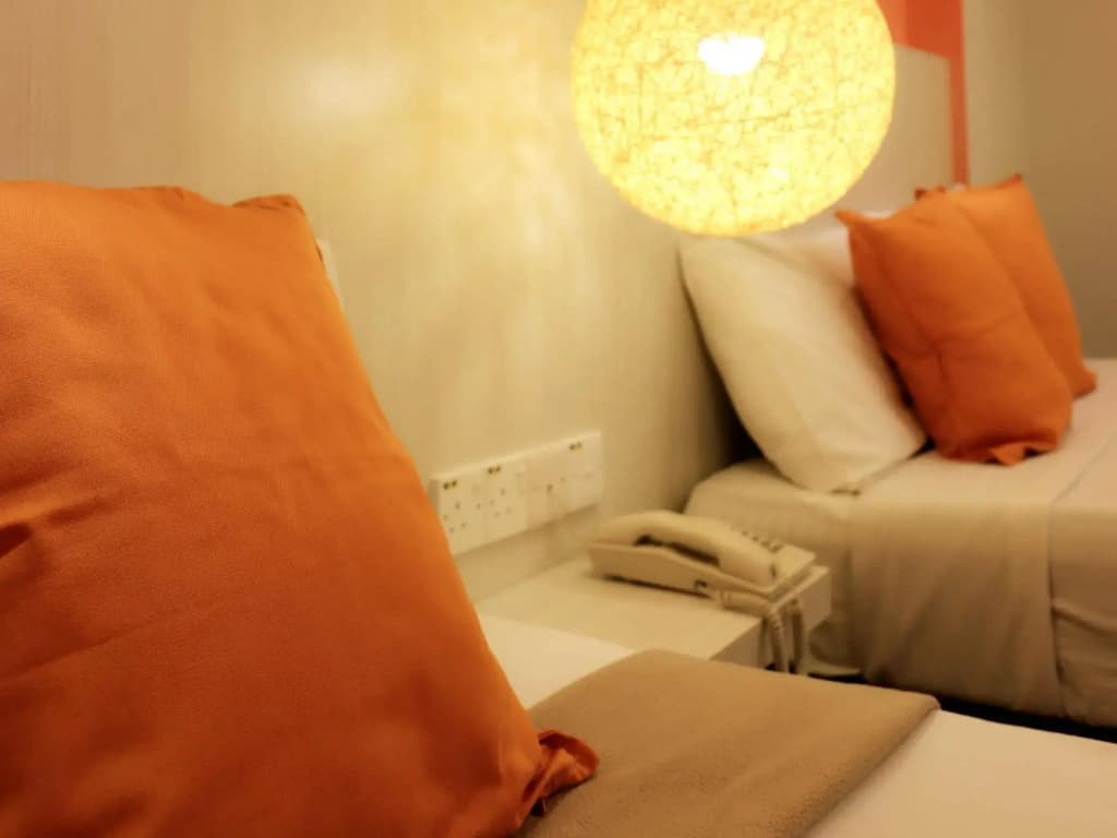 Super OYO 761 City Hotel - photo 7