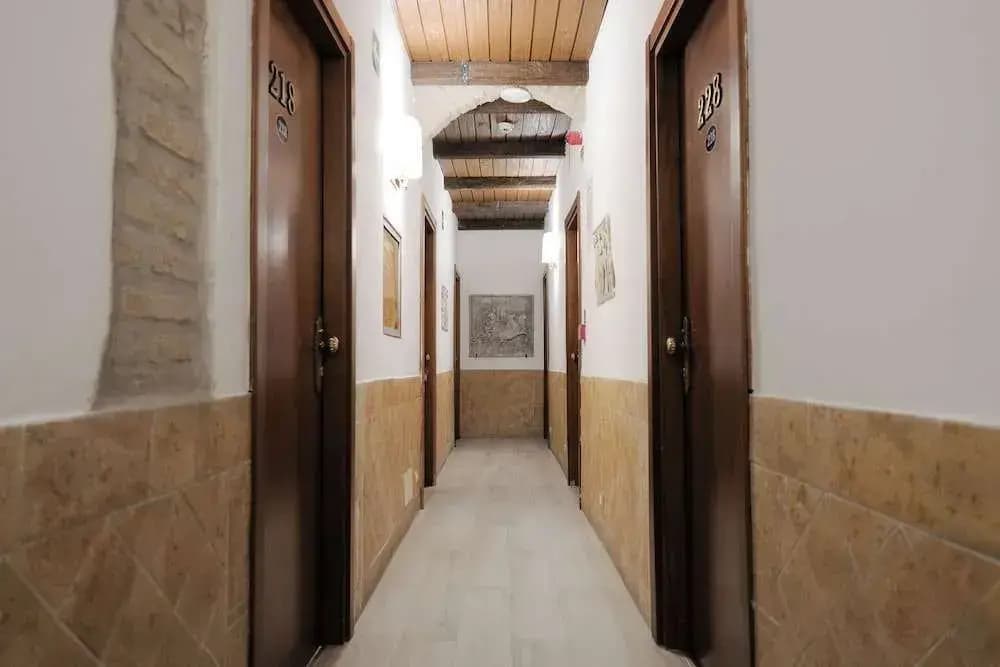 Hotel Alex Square - photo 13