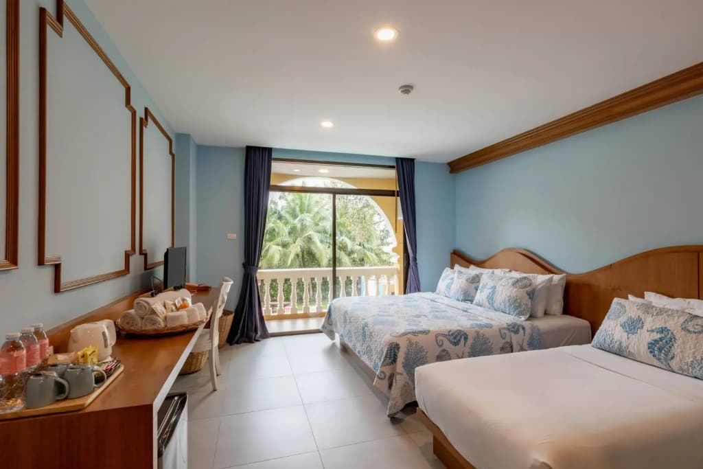 ROYAL PINEAPPLE HOTEL | A Welcome to Wealth and Good Fortune - photo 23